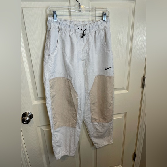 Nike high rise loose fit two tone Women's White and Cream Pants - Picture 11 of 16